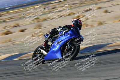 media/Jan-08-2022-SoCal Trackdays (Sat) [[1ec2777125]]/Turn 11 (215pm)/